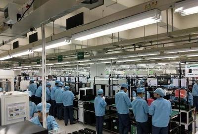 互聯(lián)網(wǎng)品牌扎堆線下渠道，卻為何還是干不過(guò)OPPO？